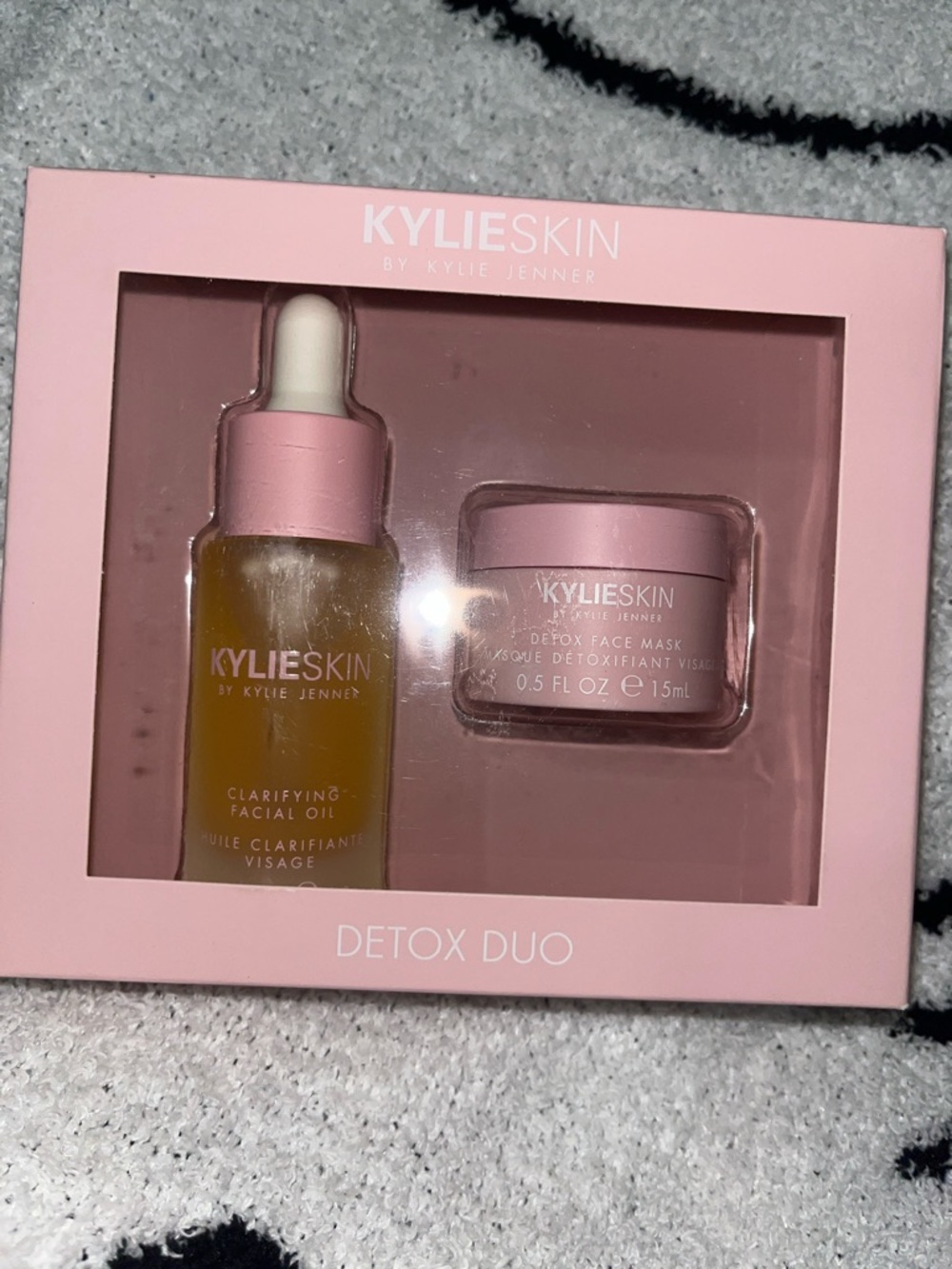 KYLIE SKIN Detox Duo - Clarifying Facial Oil & Face Mask